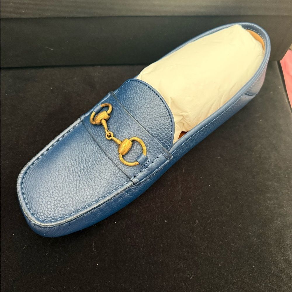 Brand new with box men’s Gucci royale Blue Loafers with Gold hardware us size 8